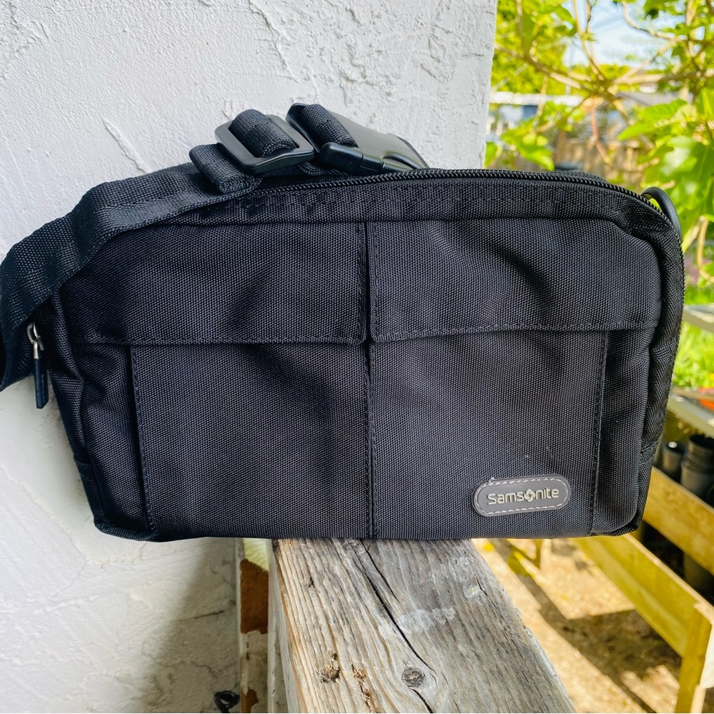 Samsonite Men's Black Waist Bag